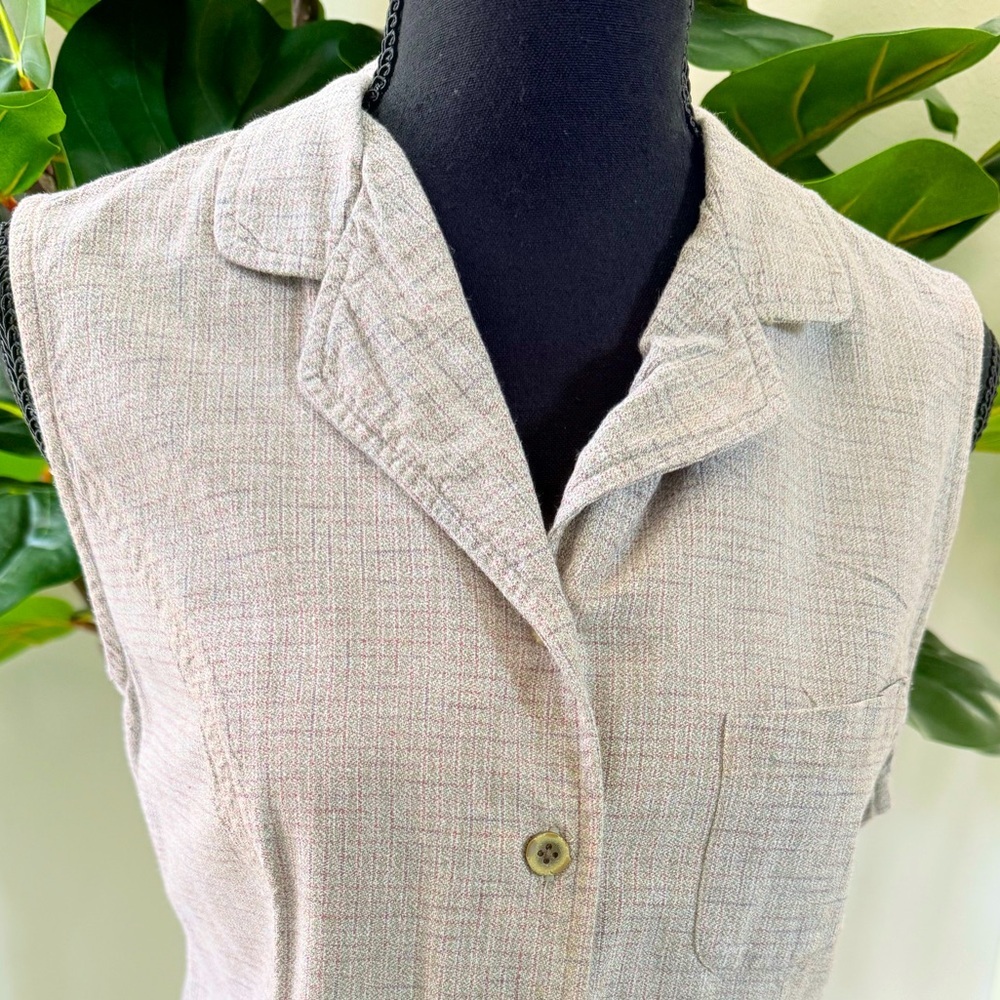 Columbia Sleeveless Sage Green & Purple Cotton Textured Button-Up Vest Blouse